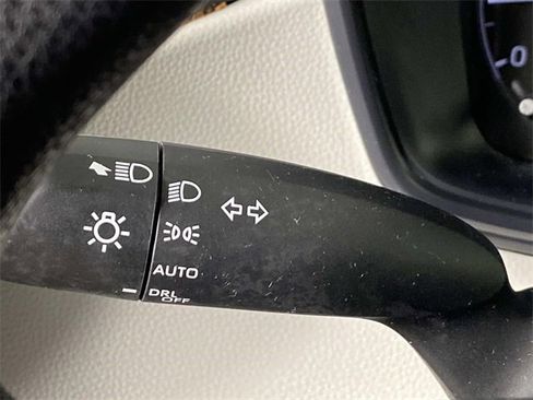 Used 2023 Toyota Corolla LE image 17