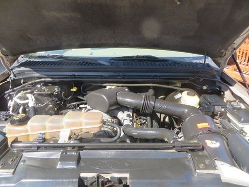 Used 2000 Ford Excursion XLT AWD/4WD image 31