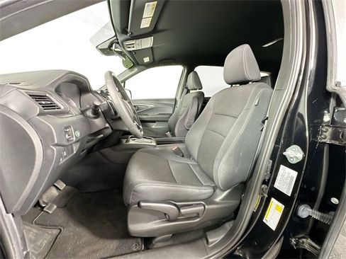 Used 2021 Honda Passport Sport image 17