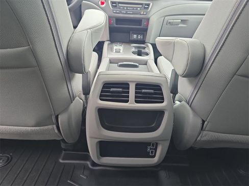 Used 2023 Honda Ridgeline RTL-E image 27