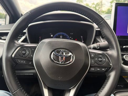 Used 2025 Toyota Corolla XSE FWD image 24