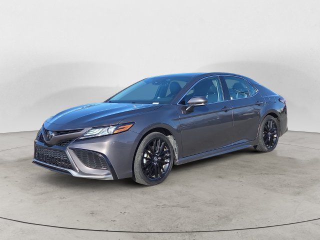 Used 2023 Toyota Camry XSE FWD image 1