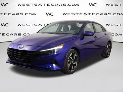 Used 2023 Hyundai Elantra SEL w/ Convenience Package