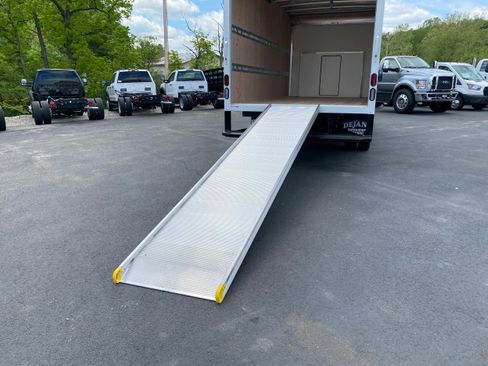 New 2026 Ford E-350 and Econoline 350 Super Duty w/ Power Equipment Group image 27