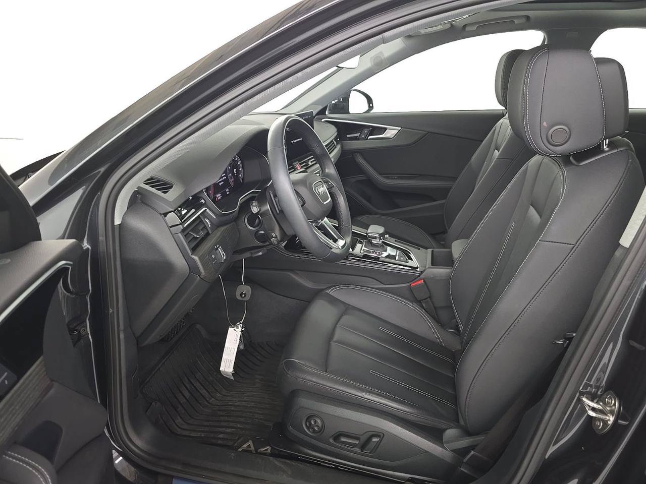Used 2023 Audi A4 2.0T Premium Plus w/ Premium Plus Package AWD/4WD image 5