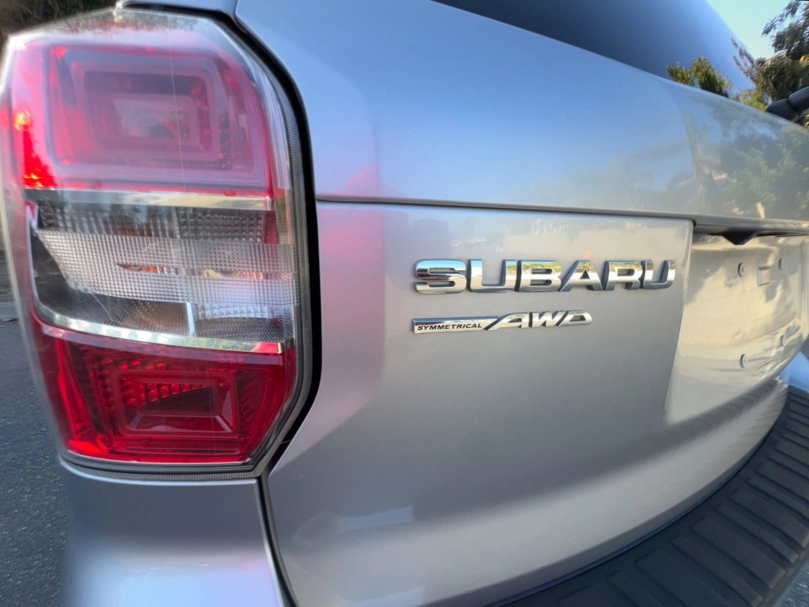 Used 2015 Subaru Forester 2.5i Premium w/ All-Weather Package AWD/4WD image 33