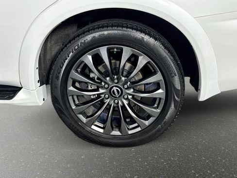 Used 2021 Nissan Armada Platinum w/ Captain's Chairs Package image 32