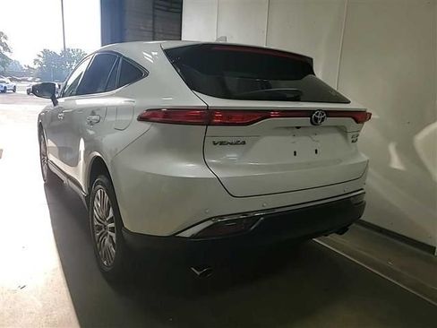Used 2021 Toyota Venza Limited w/ Advanced Technology Package AWD/4WD image 17