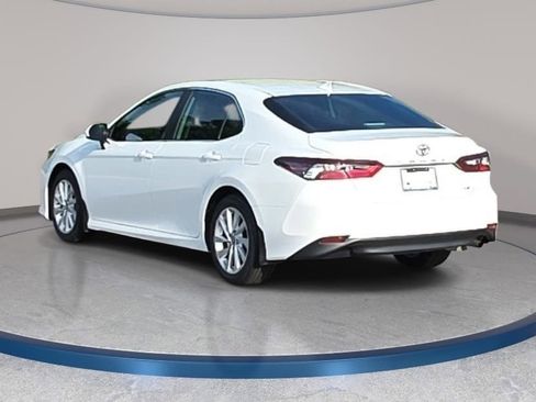Used 2024 Toyota Camry LE FWD image 7