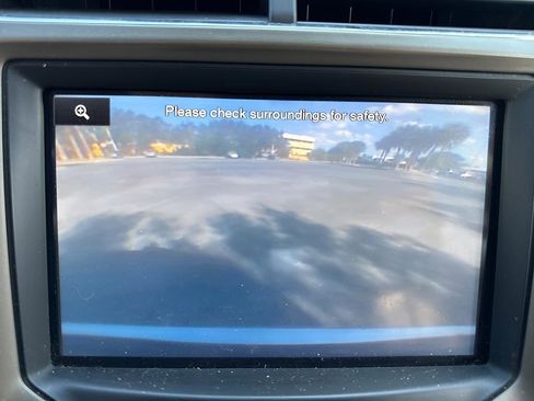 Used 2012 Lincoln MKX AWD image 33