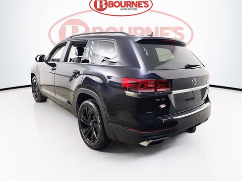 Used 2023 Volkswagen Atlas SE w/ Black Wheel Package image 7