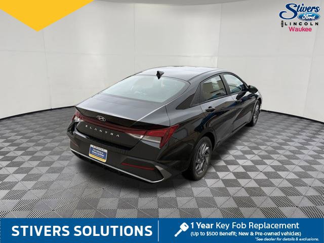 Used 2024 Hyundai Elantra SEL FWD image 6