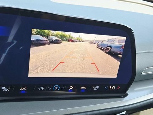New 2026 Chevrolet Traverse LT w/ LPO, Floor Liner Package AWD/4WD image 22