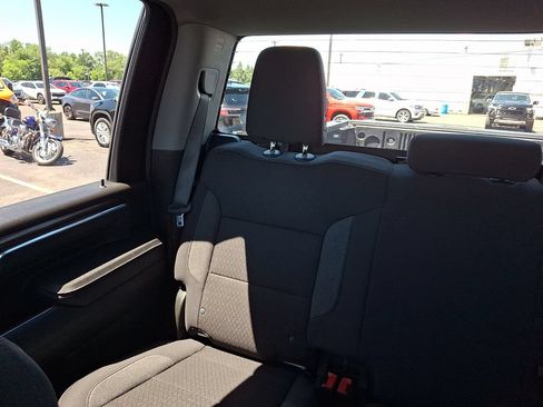 Used 2025 Chevrolet Silverado 2500 LT w/ Convenience Package AWD/4WD image 19