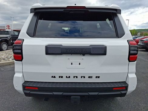 New 2026 Toyota 4Runner TRD Off-Road Premium AWD/4WD image 6