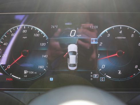 Used 2022 Mercedes-Benz E 350 Sedan image 23