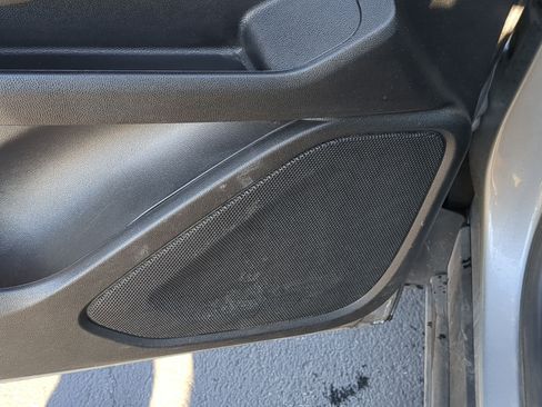 Used 2024 GMC Terrain SLE image 15