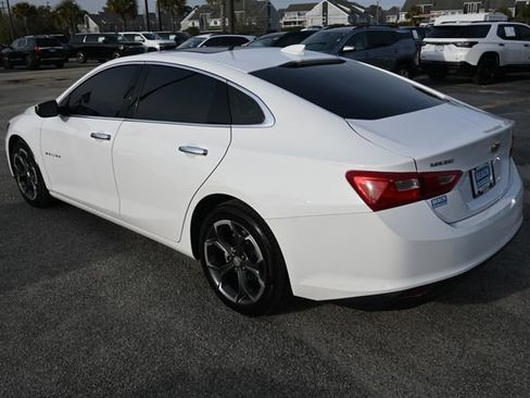 Used 2023 Chevrolet Malibu LT image 3