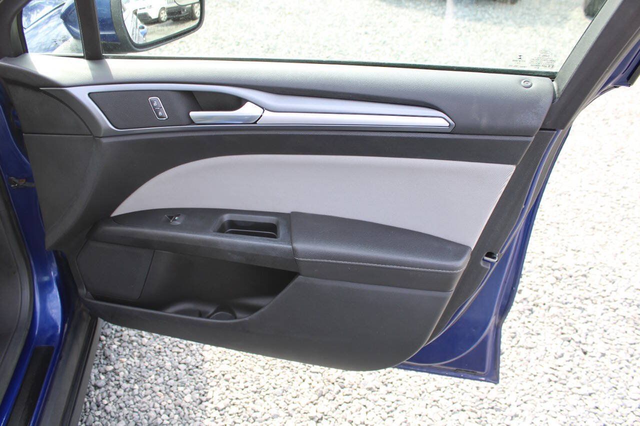 Used 2015 Ford Fusion S FWD image 19