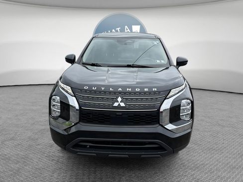 Used 2022 Mitsubishi Outlander ES AWD/4WD image 9