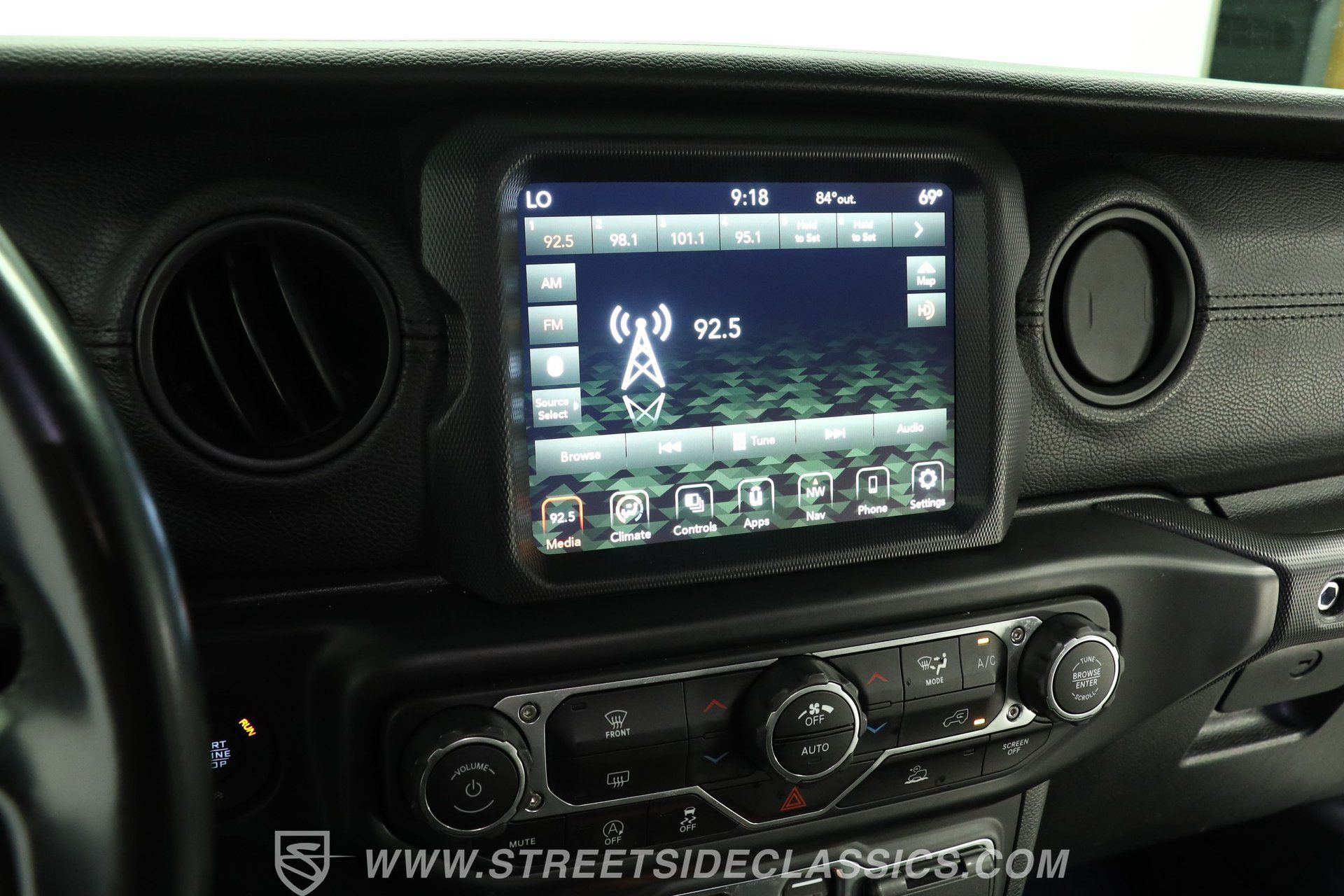 Used 2022 Jeep Gladiator Sport AWD/4WD image 40