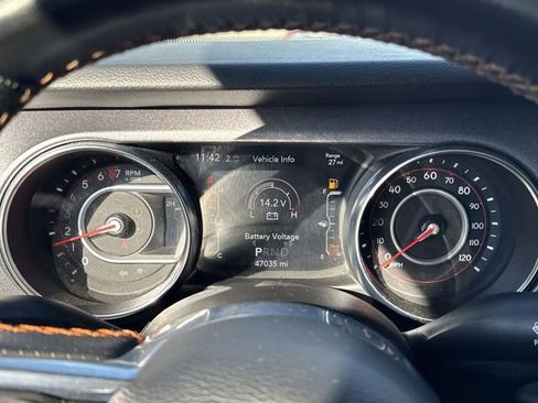 Used 2022 Jeep Gladiator Mojave w/ Trailer Tow Package image 16