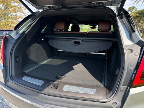 Used 2024 Cadillac XT5 Premium Luxury image 35