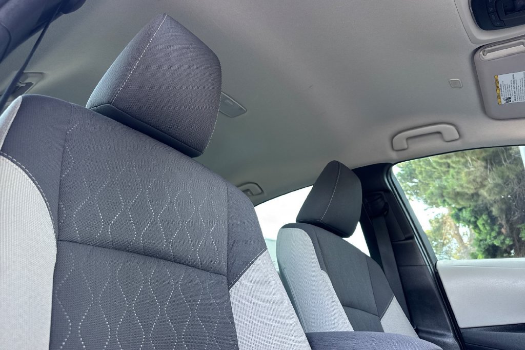 Certified 2025 Toyota Corolla LE FWD image 15
