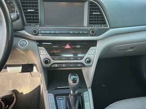 Used 2017 Hyundai Elantra Limited w/ Limited Ultimate Package 09 image 11