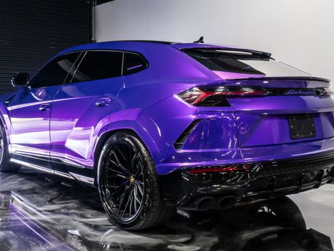 Used 2021 Lamborghini Urus image 9
