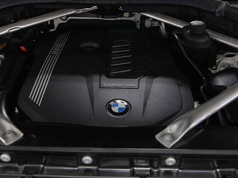 Used 2019 BMW X5 xDrive40i w/ Executive Package AWD/4WD image 17
