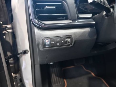 New 2026 GMC Terrain AT4 w/ Convenience Package III AWD/4WD image 24
