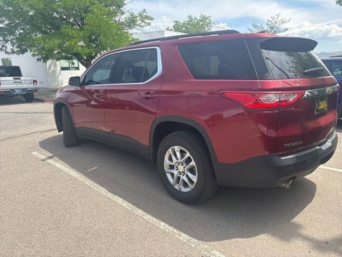 Used 2020 Chevrolet Traverse LT image 5
