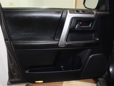 Used 2014 Toyota 4Runner SR5 Premium AWD/4WD image 29