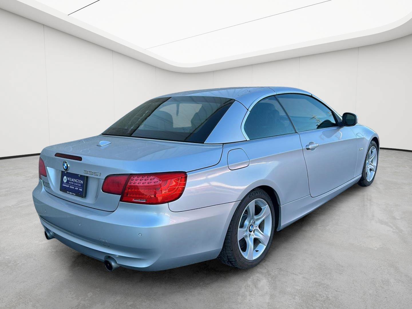 Used 2012 BMW 335i Convertible RWD image 5