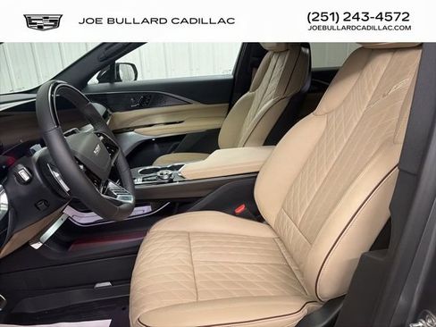 New 2026 Cadillac Lyriq V AWD/4WD image 11