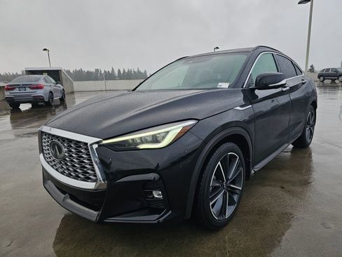 Certified 2024 INFINITI QX55 Essential image 4