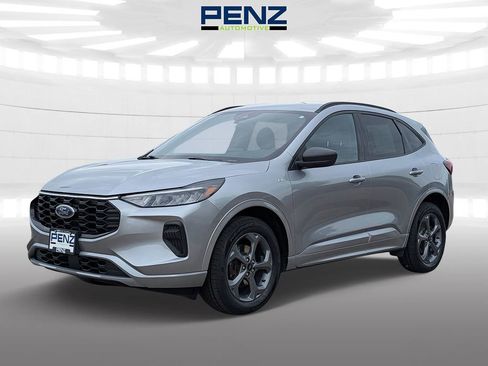Used 2023 Ford Escape ST-Line AWD/4WD image 3