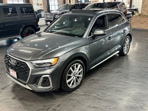 Used 2022 Audi Q5 e Prestige w/ Prestige Package image 5