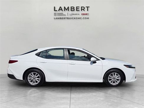 Used 2026 Toyota Camry LE FWD image 6