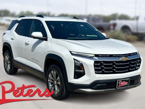 Used 2025 Chevrolet Equinox LT w/ Convenience Package II FWD image 1