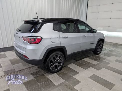 Used 2026 Jeep Compass Limited AWD/4WD image 4