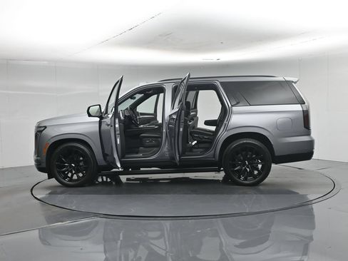 Used 2025 Cadillac Escalade Premium Luxury w/ Touring Package AWD/4WD image 43