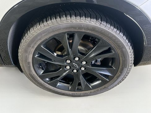 Used 2022 Chevrolet Blazer RS w/ Enhanced Convenience Package FWD image 11