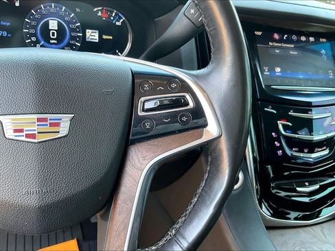 Used 2019 Cadillac Escalade ESV Luxury AWD/4WD image 24