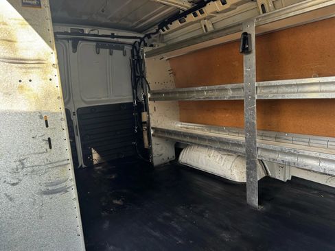 Used 2018 Chevrolet Express 2500 w/ Driver Convenience Package image 13