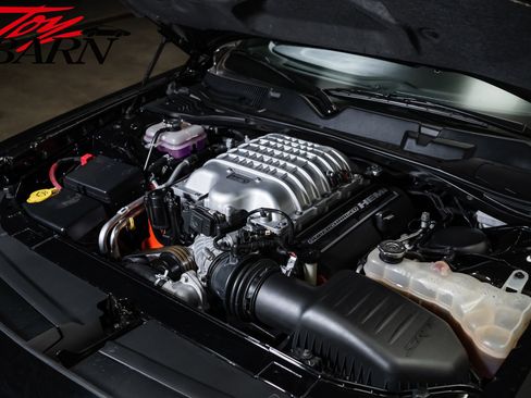 Used 2015 Dodge Challenger SRT Hellcat RWD image 43