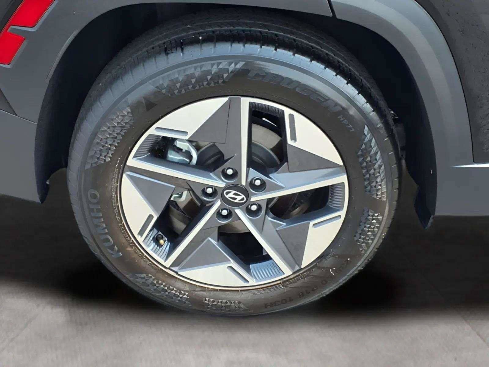 Certified 2025 Hyundai Tucson SEL FWD image 20