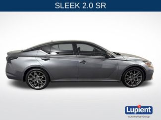 Used 2023 Nissan Altima 2.0 SR FWD video 3