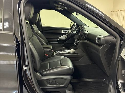 Used 2022 Ford Explorer ST w/ Equipment Group 401A AWD/4WD image 26